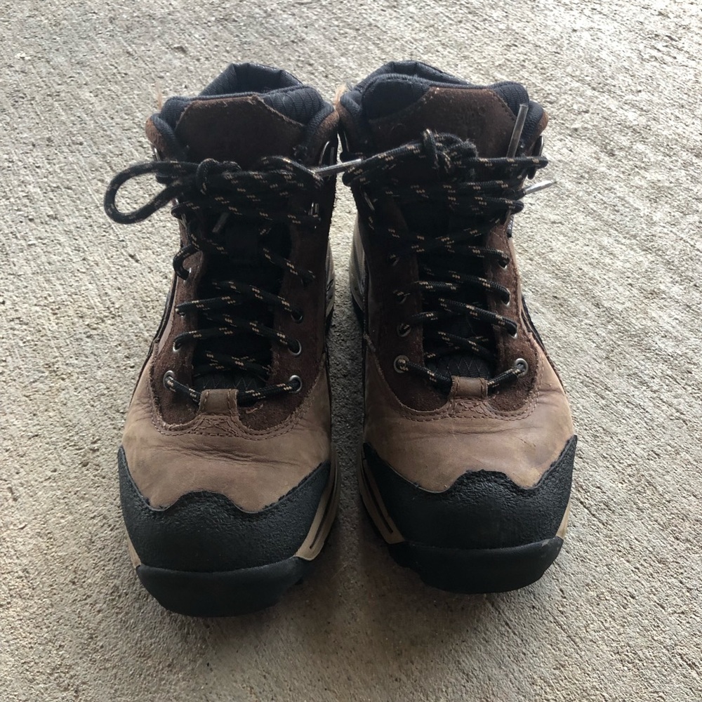 Boy shoes